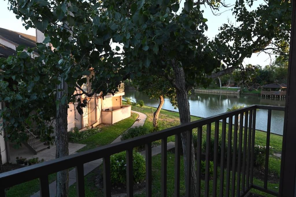 Place De La Rio Grand Brownsville